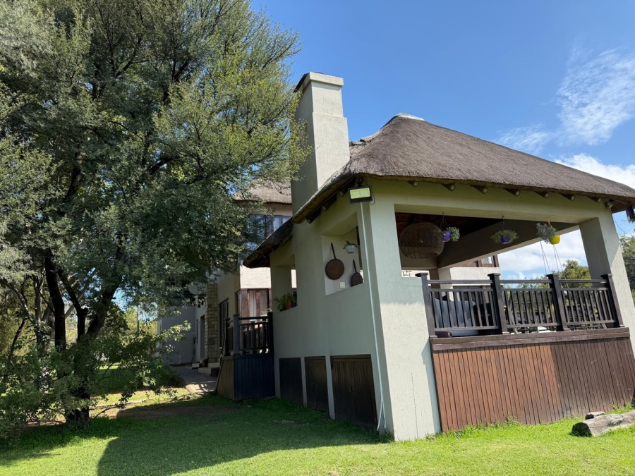 5 Bedroom Property for Sale in Cloudy Creek Free State